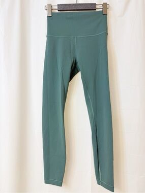 Lululemon Wunder Train High-Rise Tight 25" Medium Forest Size 4